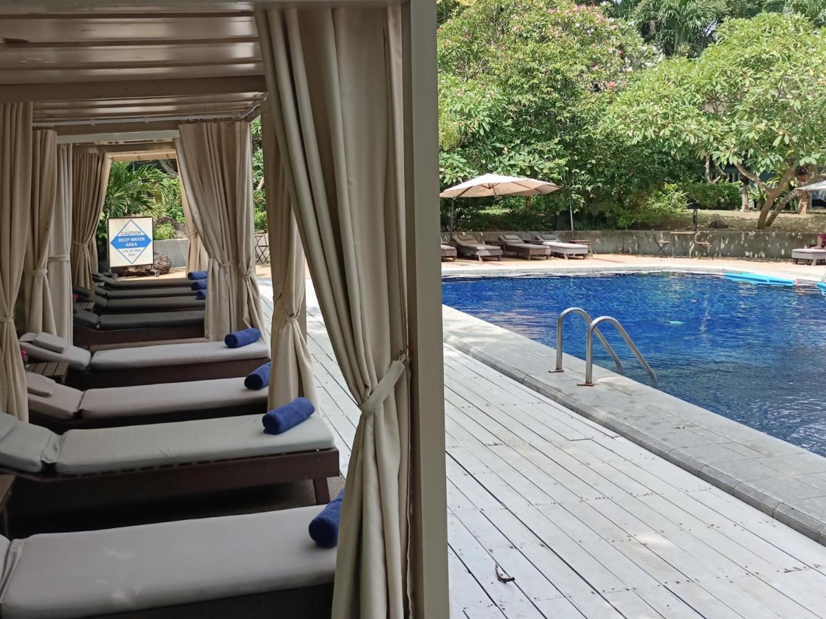 Let'S Hyde Pattaya Resort & Villas - Pool Cabanas Exterior photo
